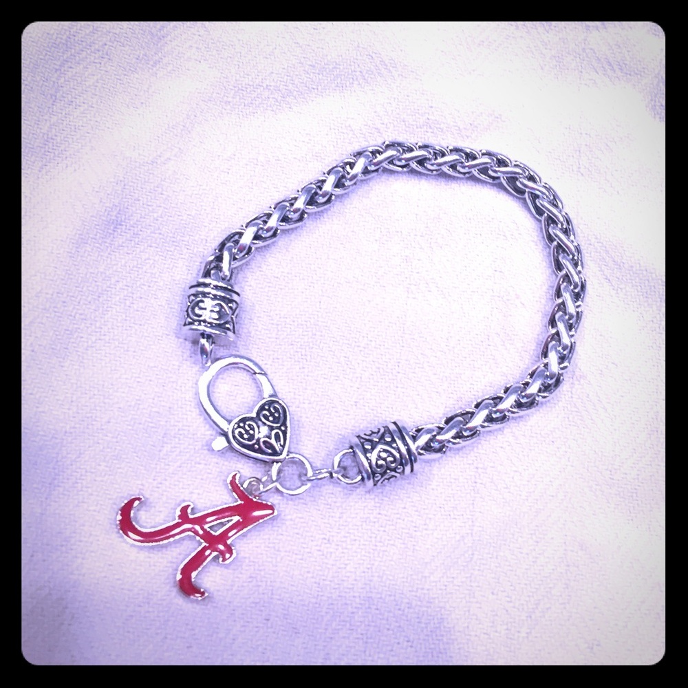 Silver Alabama Charm Bracelet. 🏈 Roll Tide!